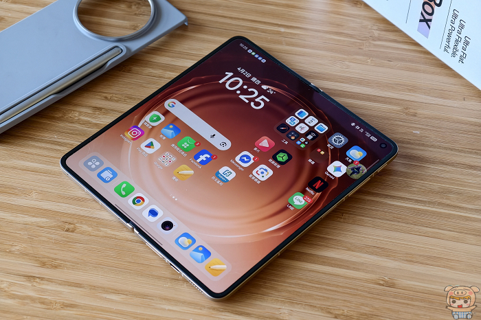 OPPO Find N6 內螢幕無痕平整效果