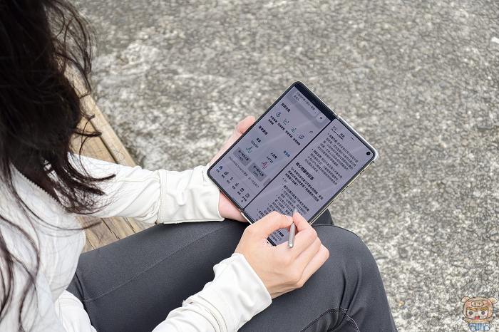 ColorOS 16多視窗應用：Find N6同時執行四個App畫面