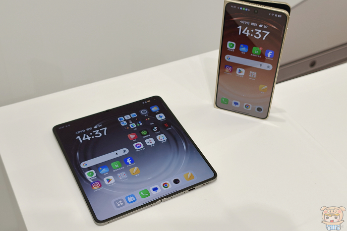 OPPO Find N6 外螢幕極窄邊框與內螢幕大畫面對比,呈現高亮度與護眼顯示效果。