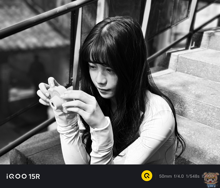 iQOO 15R 50mm 人像模式+黑白濾鏡