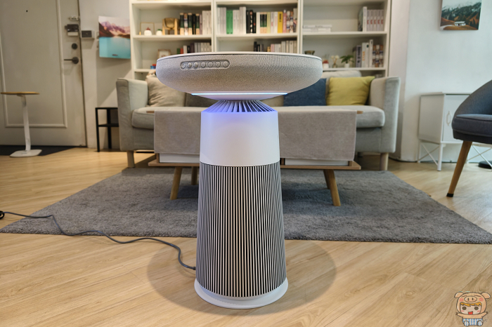 LG PuriCare AeroSpeaker 近拍細節，全機身材質