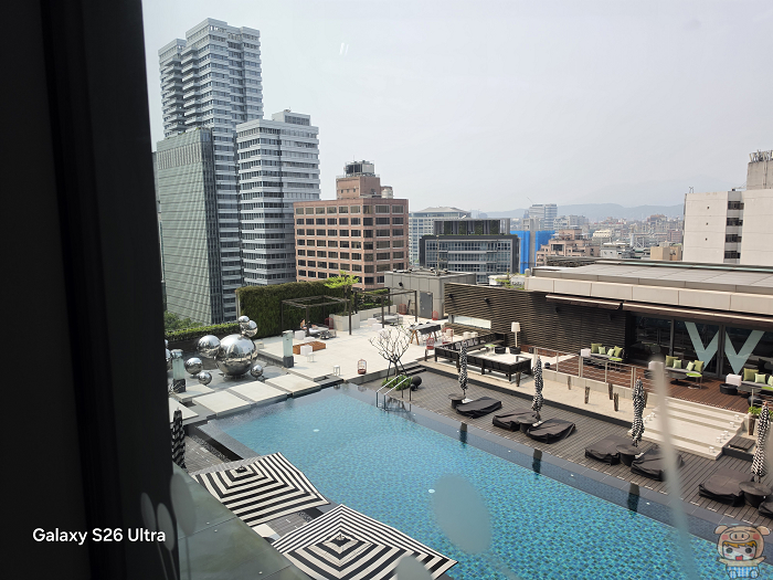 HONOR Magic8 Pro 和 Galaxy S26 Ultra 1x 模式實拍對比