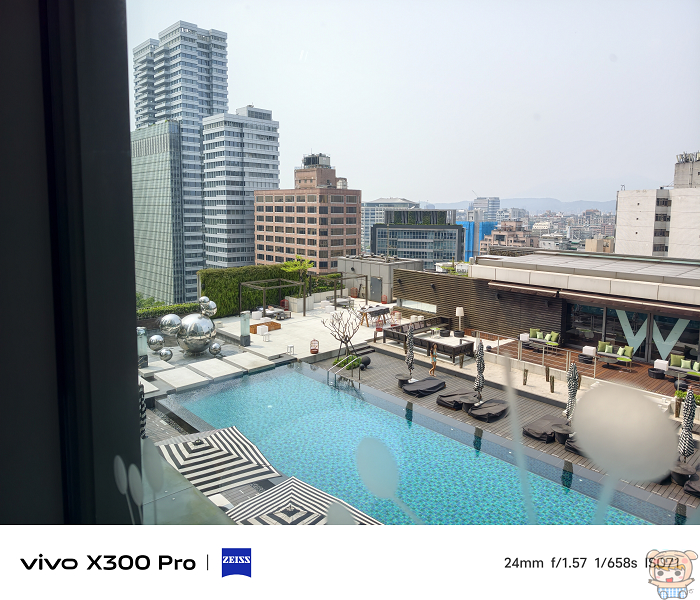 HONOR Magic8 Pro 和 vivo X300 Pro 1x 模式實拍對比