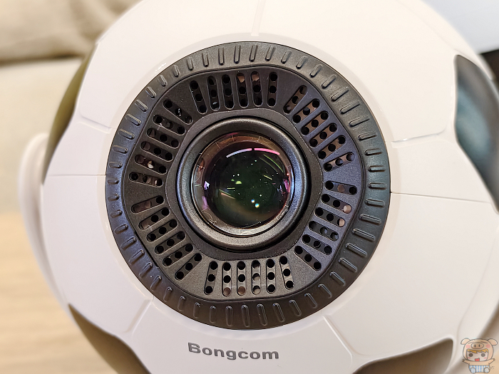 手動對焦環細節設計，輕轉即可獲得清晰影像。