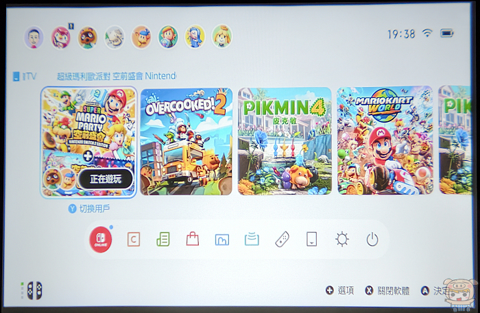 外接 HDMI 連接遊戲機，享受 150 吋超大螢幕玩遊戲。