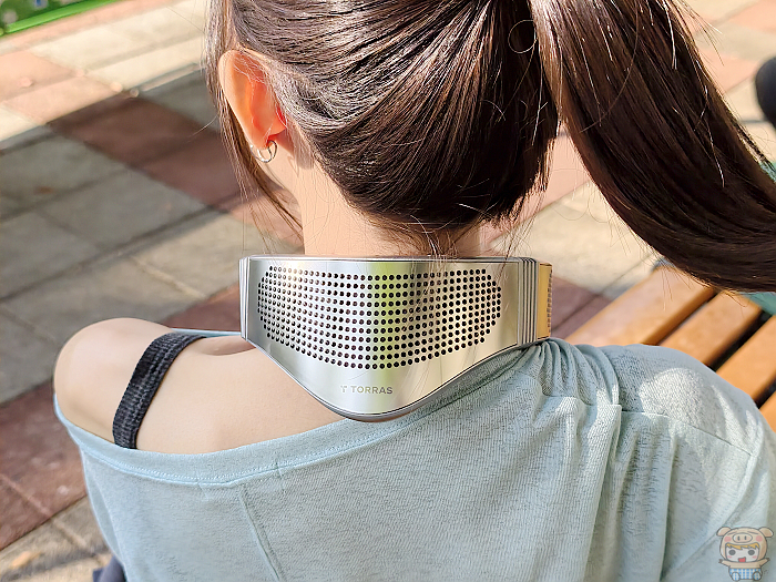 TORRAS COOLIFY Cyber Fold 高達 14,975mm² 大面積半導體製冷片 配戴展示