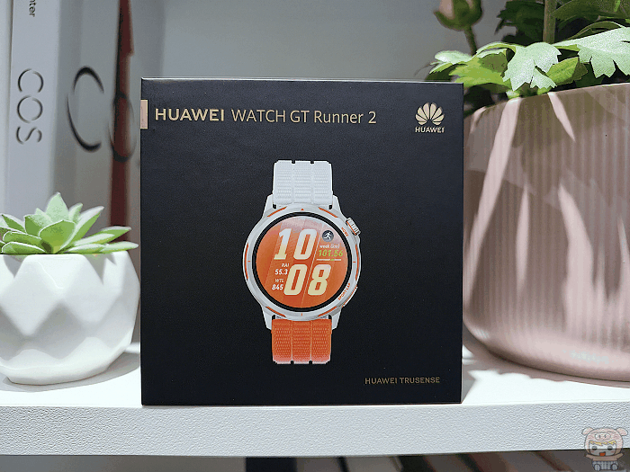 華為 WATCH GT Runner 2 內容物配件開箱 (GIF)