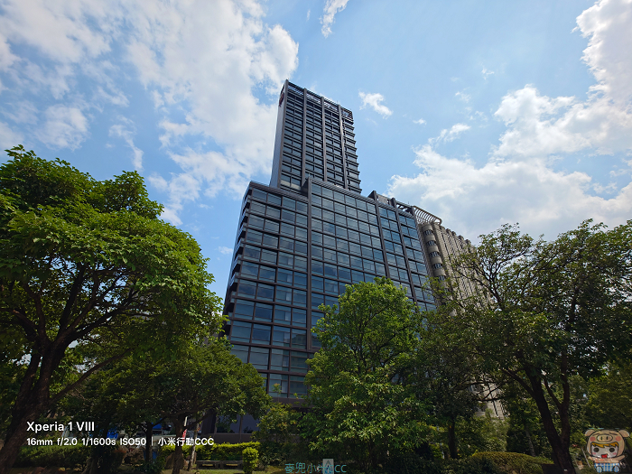 Xperia 1 VIII 16mm 超廣角建築變形控制與高動態範圍實拍