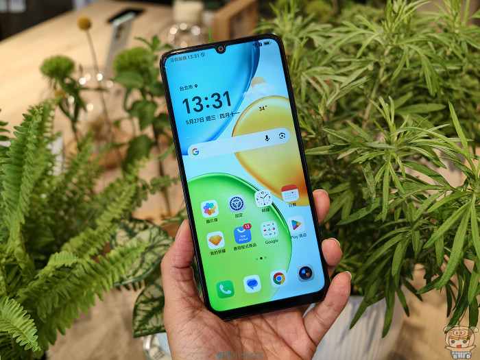 HONOR X6d 5G 正面外觀,具備 6.75 吋 90Hz 四重護眼大螢幕