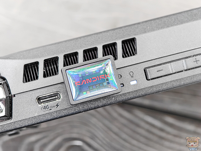 免拆機更換 SSD 即可快速擴充遊戲掌機容量