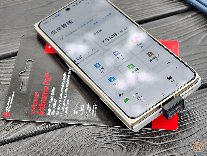 將 iPhone 照片影片備份至外接隨身碟操作畫面