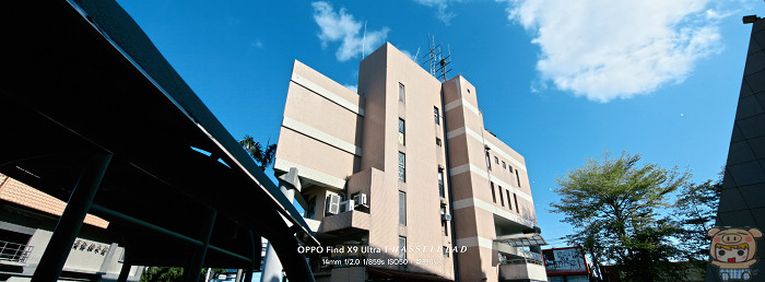 OPPO Find X9 Ultra 相機內建哈蘇 XPAN 模式經典寬景街頭實拍