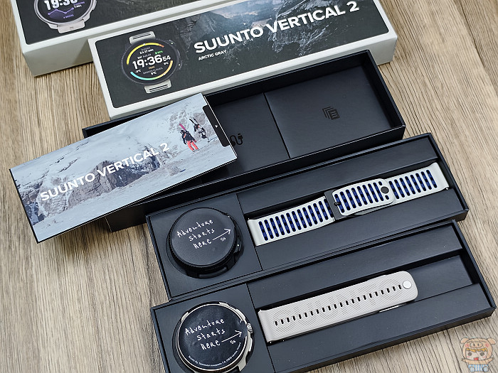 Suunto 運動智慧手錶具有環保認證材料的產品包裝側面標籤