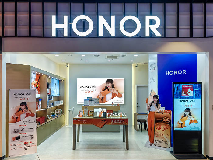 啦啦隊女神李多慧擔任HONOR 600慧玩AI創作大使