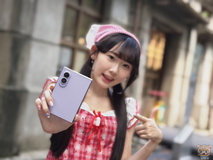 Galaxy Z Fold8 外螢幕單手握持手感