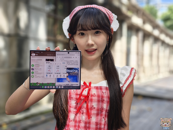 內螢幕多工分割畫面操作,同時開啟兩個應用程式與懸浮視窗