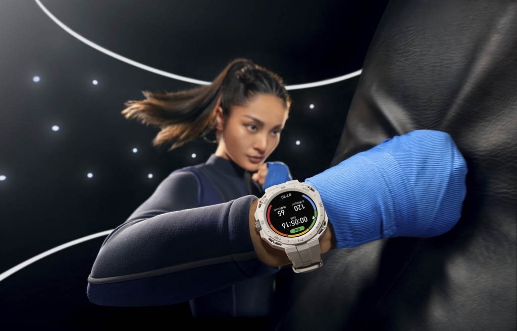 【HUAWEI發稿照】HUAWEI WATCH GT Cyber 配備100種以上的運動模式 想怎麼動就怎麼動.jpg