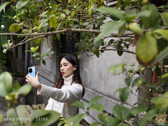 口袋裡的蔡司單眼!  vivo X90 雙晶片旗艦系列夜拍超
