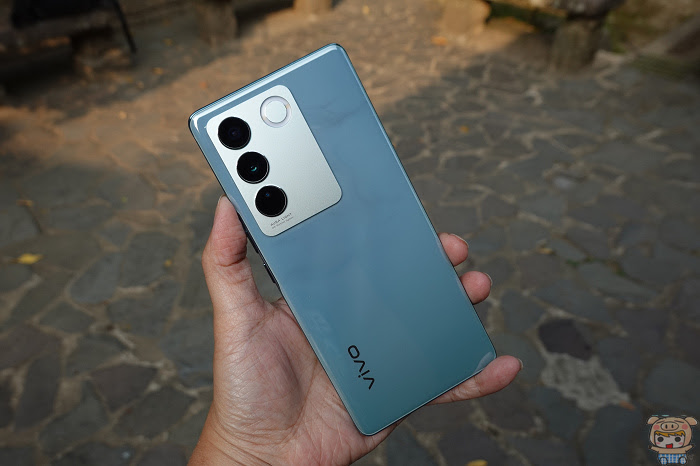 就是這個光~  人像旗艦 vivo V27 5G  前、後 