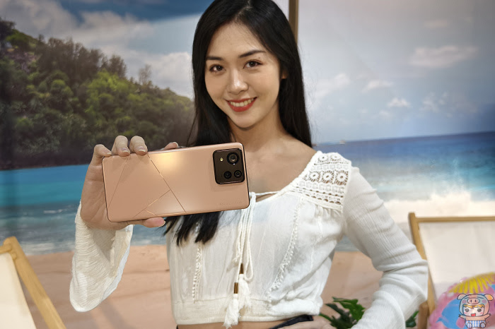 ASUS Zenfone 11 Ultra 大螢幕回歸~ 搭