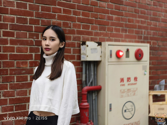 口袋裡的蔡司單眼!  vivo X90 雙晶片旗艦系列夜拍超