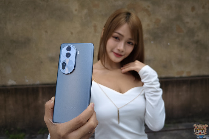 美拍人像機~  OPPO Reno11 Pro 全新自然系外