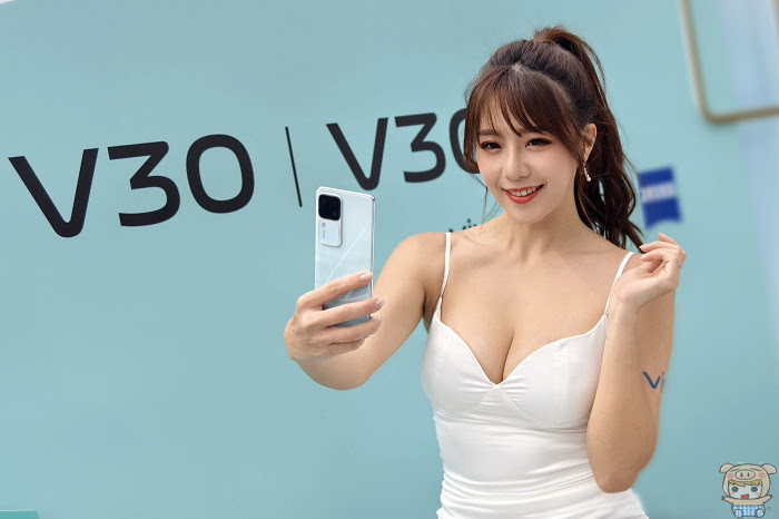vivo 影棚級自拍神機即日上市~   V30系列首次加入蔡