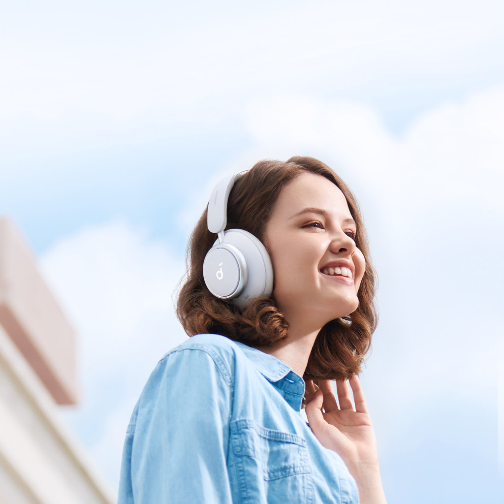 soundcore將自1月19日至1月21日加碼推出熱銷品限量搶購，降噪藍牙耳罩式耳機Space Q45特價2,990元，優惠直逼對折。.jpg