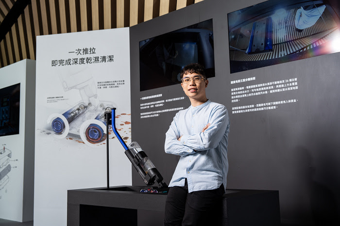 Dyson 首款無線洗地機 Dyson WashG1 雙驅四