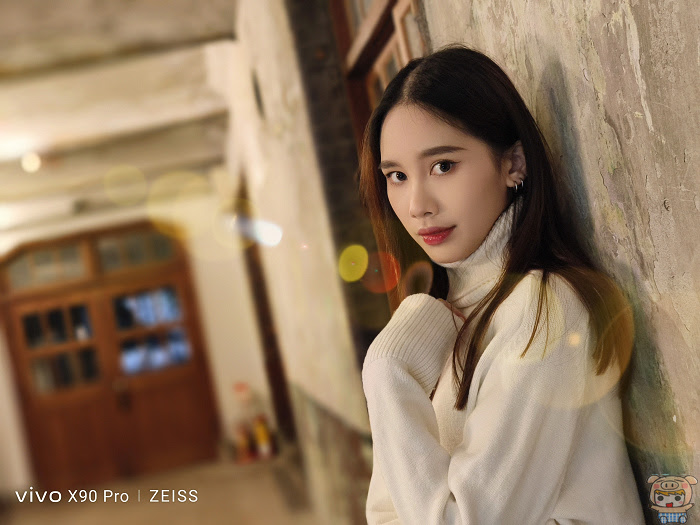 口袋裡的蔡司單眼!  vivo X90 雙晶片旗艦系列夜拍超