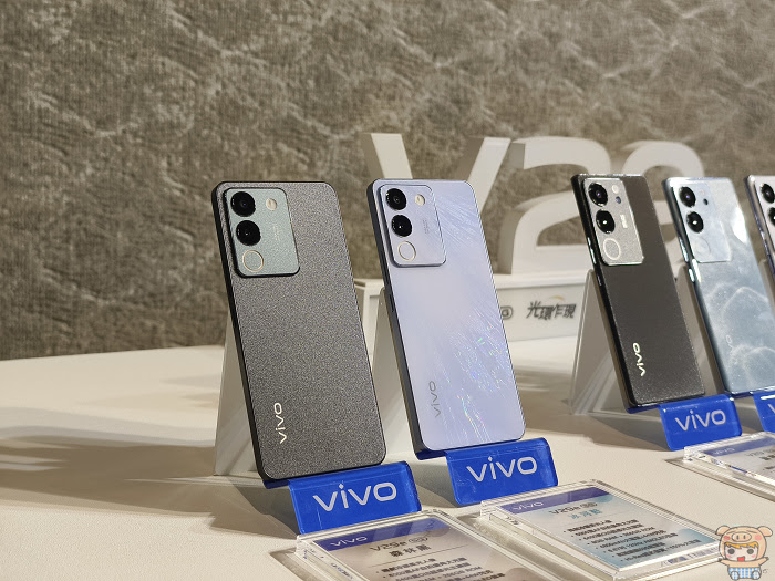 喜歡甚麼美肌光?  棚燈自己打!   人像旗艦 vivo V