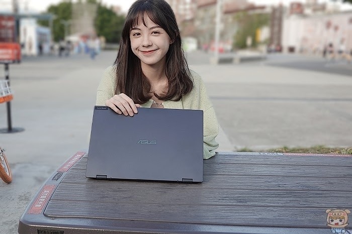 商用思維出發貼心設計 ASUS ExpertBook B5 