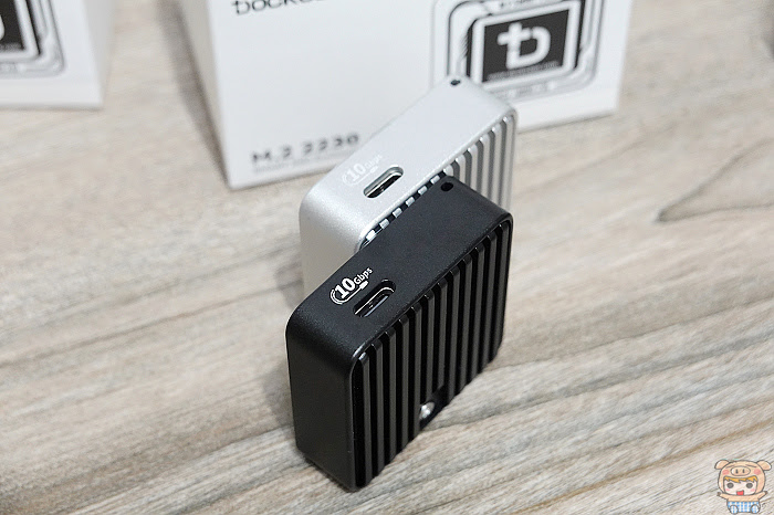 Dockcase M.2 2230 SSD 液晶顯示硬碟盒 