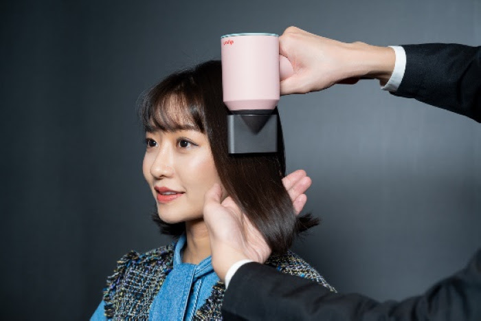 少女心大噴發！  Dyson Supersonic 吹風機炫