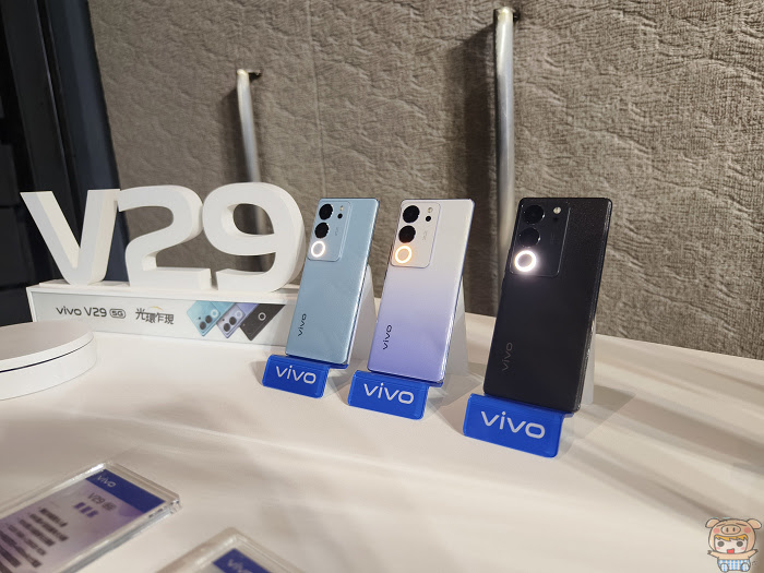 喜歡甚麼美肌光?  棚燈自己打!   人像旗艦 vivo V