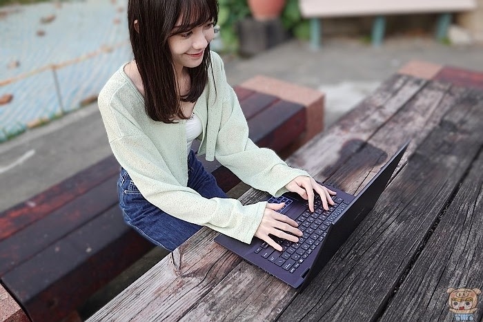 商用思維出發貼心設計 ASUS ExpertBook B5 