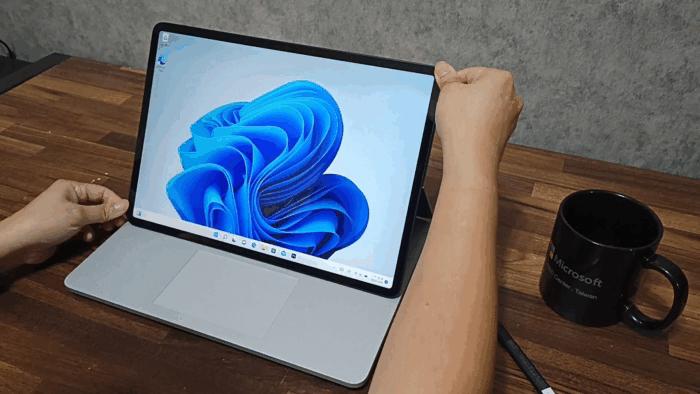 studio2.gif