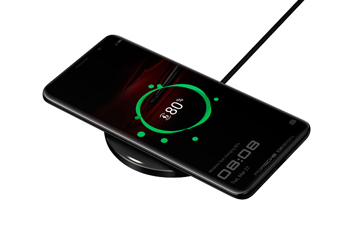 nEO_IMG_【HUAWEI】PORSCHE DESIGN HUAWEI Mate RS_1.jpg
