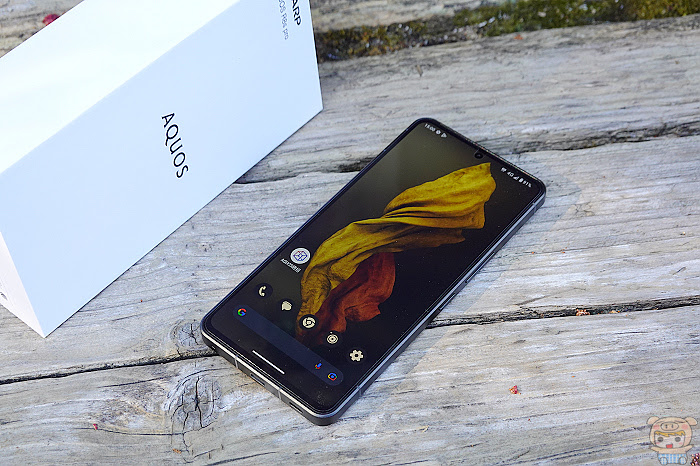 獨特單”鏡頭、環狀散熱結構~  SHARP AQUOS R