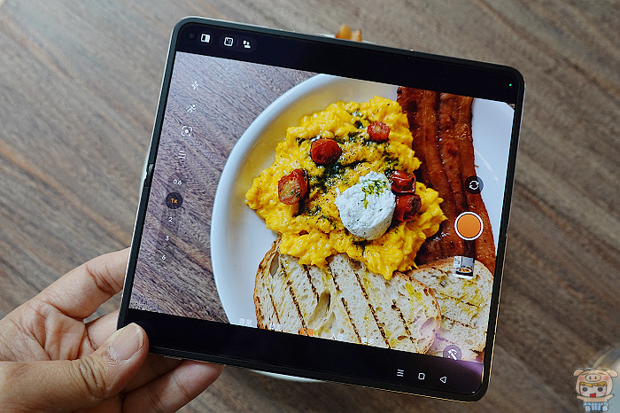 輕盈握感、最好拍的大摺~   OPPO Find N3 拍照