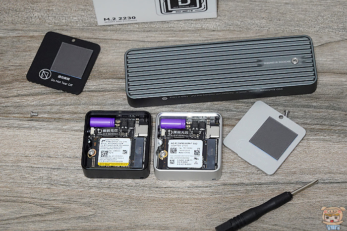 Dockcase M.2 2230 SSD 液晶顯示硬碟盒 