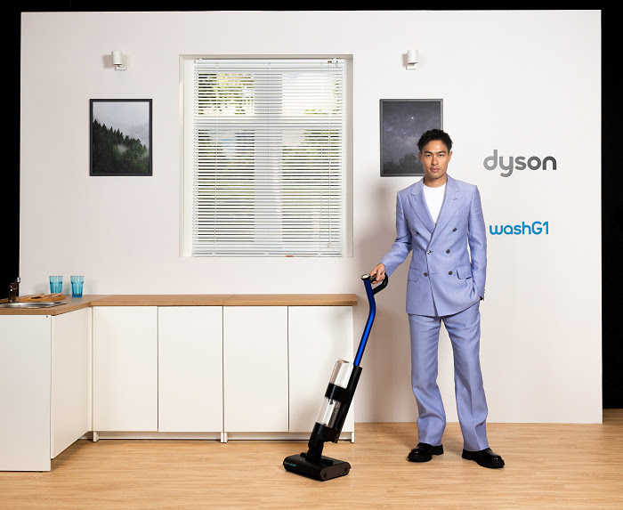 Dyson 首款無線洗地機 Dyson WashG1 雙驅四