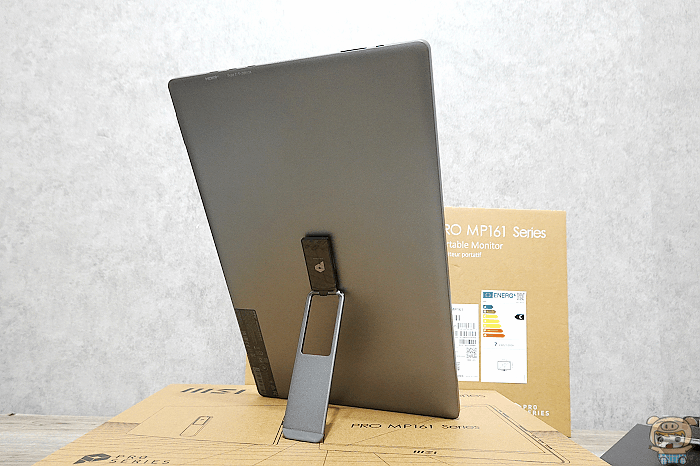 gifmake_1686395867.gif