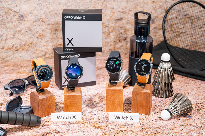 nEO_IMG_OPPO Watch X 提供星塵棕、曜石黑兩種色系，售價10,990元，將於3月8日起於指定通路開賣。.jpg