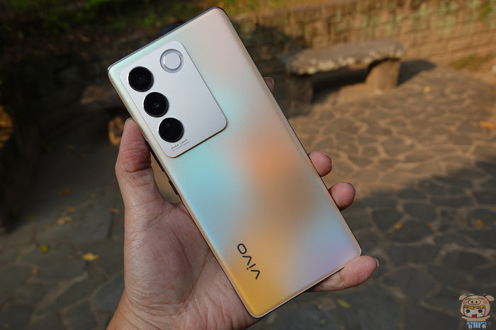 就是這個光~  人像旗艦 vivo V27 5G  前、後 