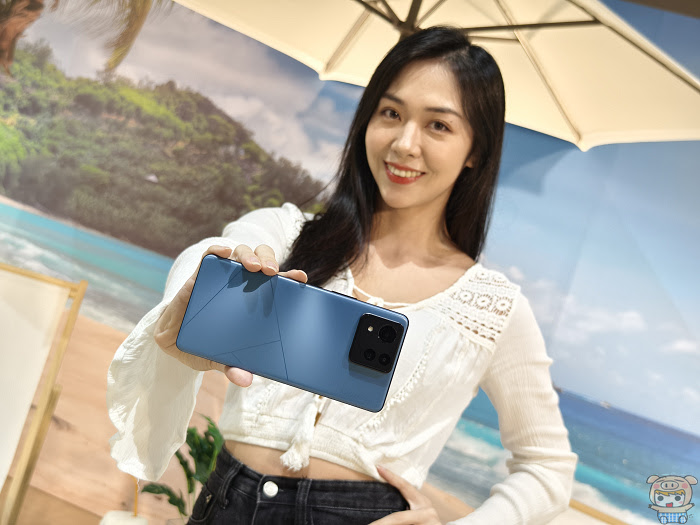 ASUS Zenfone 11 Ultra 大螢幕回歸~ 搭